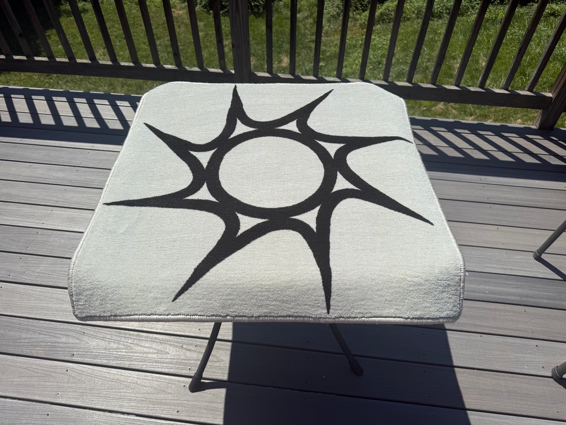 FLAT ROBLOX RUG - Gray
